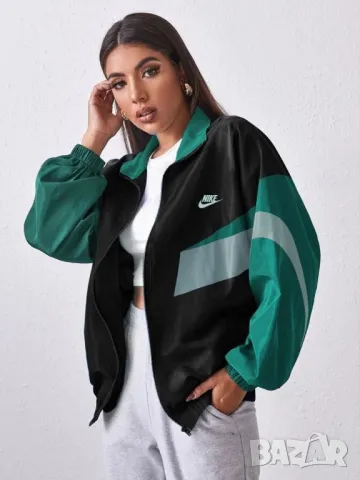 дамско тънко яке найк 