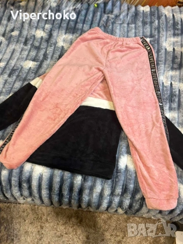 Дамска Пижама номер L ,но отговаря за номер М, снимка 2 - Пижами - 53721873