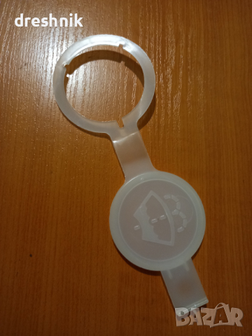 Капачка за казанче за течност на чистачки Mercedes ML W163