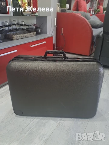 Френски твърд куфар DELSEY с  колела и шифър , снимка 3 - Куфари - 51261186