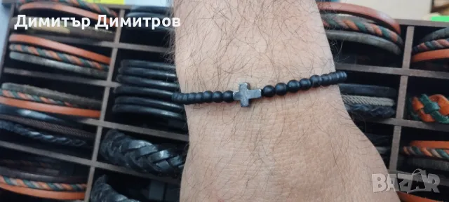 Мъжки гривни с кръст от хематит и оникс. Бижута Луди гъби.