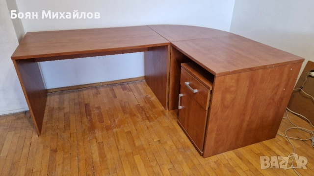 Модулно бюро с шкафче