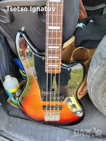 Squier CV Jaguar Bass 3-SB, снимка 1 - Китари - 44805830