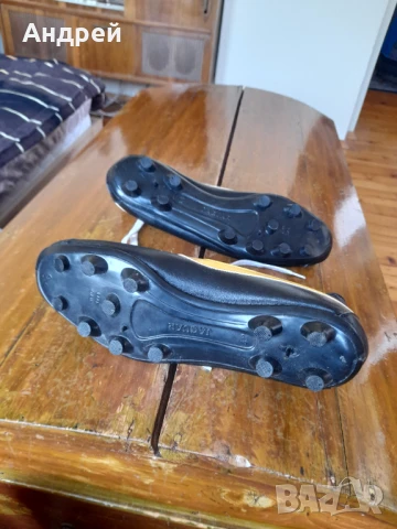 Стари футболни обувки,бутонки Jaguar, снимка 7 - Други ценни предмети - 50729318