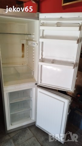 Хладилник с фризер Liebherr за части, снимка 3 - Хладилници - 41918818