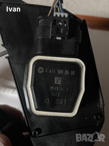 Педал газ Mercedes E W212 A 451 300 00 00, снимка 2 - Части - 34396866