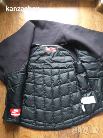 Nike Tech Fleece Aeroloft Cape Jacket Size XS Girls 6-8 Yrs 122-128sm. - юношеско пухено яке , снимка 13 - Детски якета и елеци - 44533890