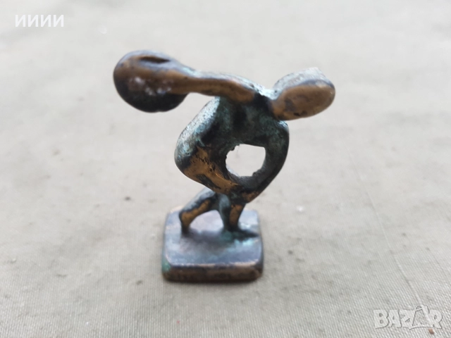 Бронзова пластика статуетка 