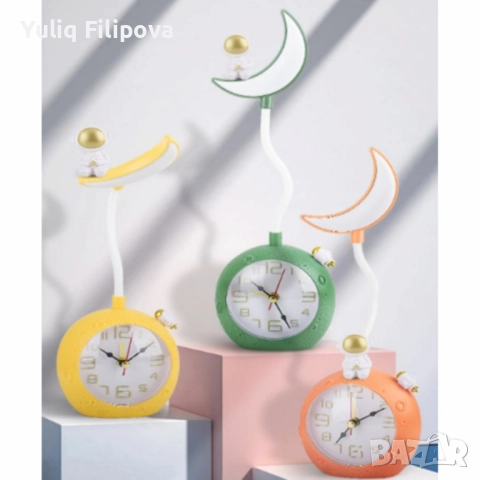 LED настолна лампа с будилник Astronaut Moon, снимка 2 - Лед осветление - 51152790