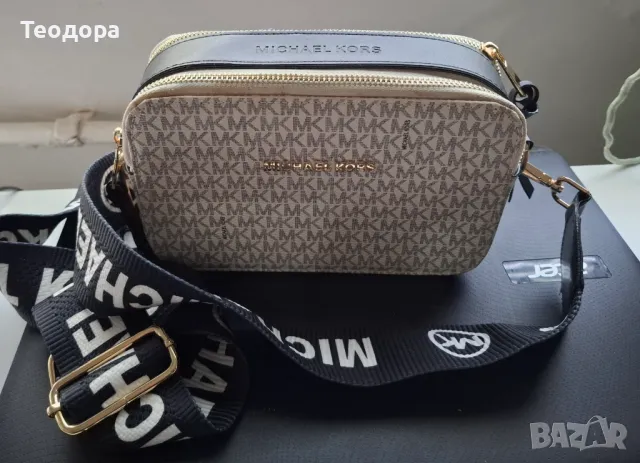 Дамска чанта на MICHAEL KORS, снимка 2 - Чанти - 48628172