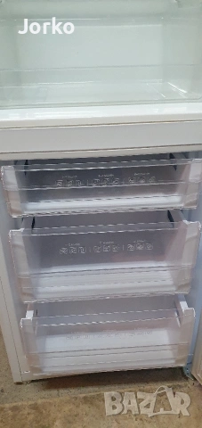 Комбиниран хладилник SAMSUNG, снимка 8 - Хладилници - 53636593