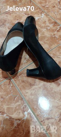 Дамски обувки, снимка 2 - Дамски обувки на ток - 44365419
