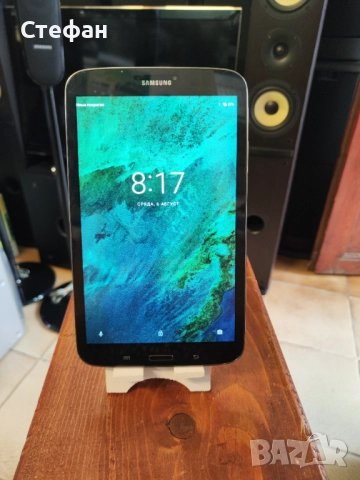 8" таблет Samsung Galaxy Tab 3 SM-T310 В отлично техническо и визуално състояние. Има зарядно.
