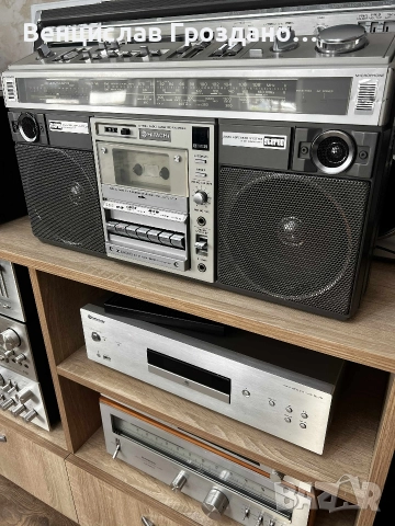 радиокасетофон hitachi модел 81 90 профилактиран обслужен настроен преди броени дни ., снимка 4 - Радиокасетофони, транзистори - 52731854