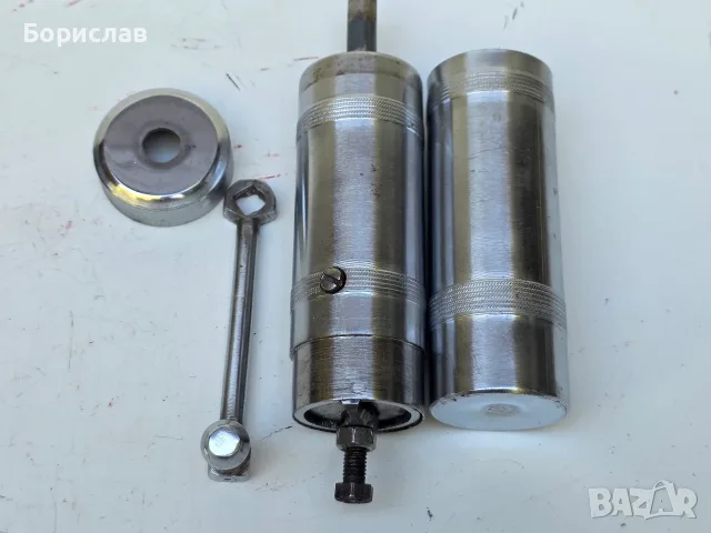 Метална мелничка за подправки, снимка 2 - Аксесоари за кухня - 56377930