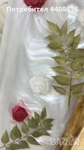 Дъска от орех и епоксидна смола със мини розички, снимка 5 - Други - 51954349