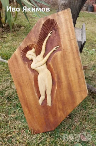 Дърворезба изобразяваща танцуваща жена, снимка 1
