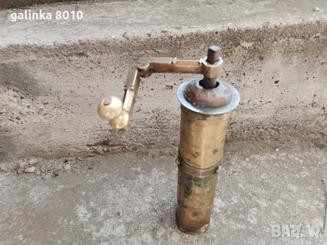 Стара бронзова мелничка, снимка 2 - Антикварни и старинни предмети - 51793129