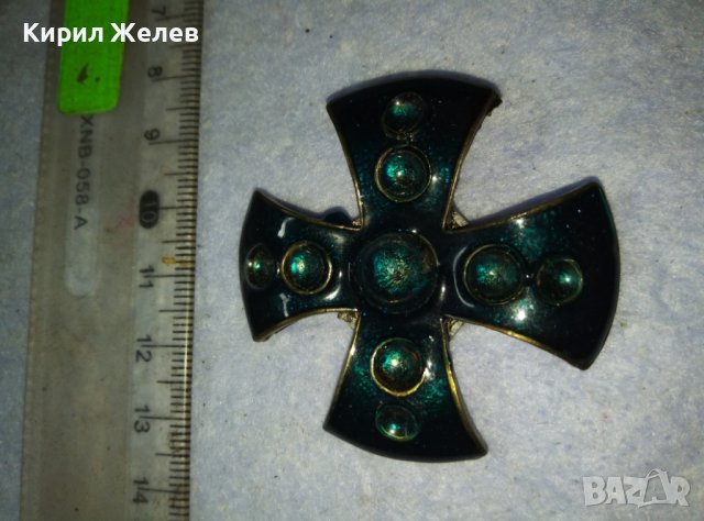 ЕМАЙЛИРАН СТИЛЕН СРЕБРИСТ МЕСИНГОВ МОДЕН АРТ КРЪСТ 31926, снимка 3 - Колиета, медальони, синджири - 42116924