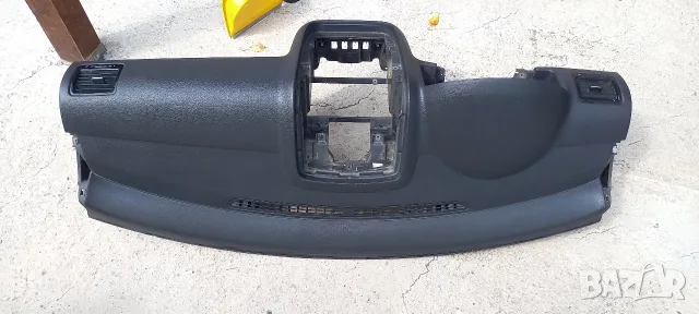 Арматурно табло VW Golf V, снимка 2 - Части - 55972689