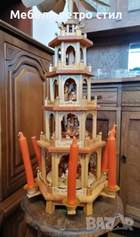 Красива многоетажна коледна пирамида от естествено дърво. Изработена с фини дърворезби и фигурки., снимка 6 - Декорация за дома - 52803137