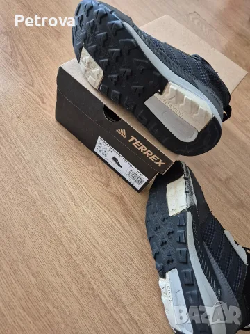 Детски обувки ADIDAS TERREX, снимка 4 - Детски боти и ботуши - 56081081