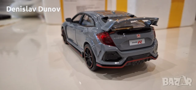 Honda Civic Type R 1:32 с отваряеми врати, капак, светещи фарове и стопове, снимка 3 - Коли, камиони, мотори, писти - 51210650