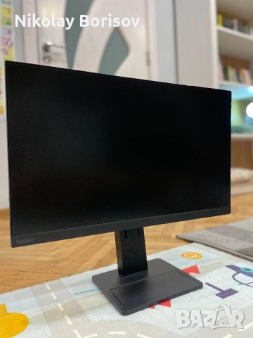 Продавам монитор Lenovo ThinkVision E24-28