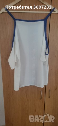 Бяла блуза с падащи къси ръкави