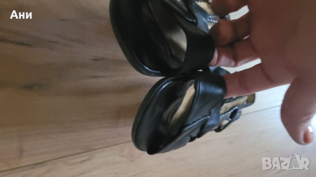 Сандали Caprice 39 номер, снимка 4 - Сандали - 41763701