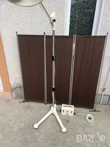 Продавам медицинска лампа (операционна), снимка 3 - Медицинска апаратура - 49562318