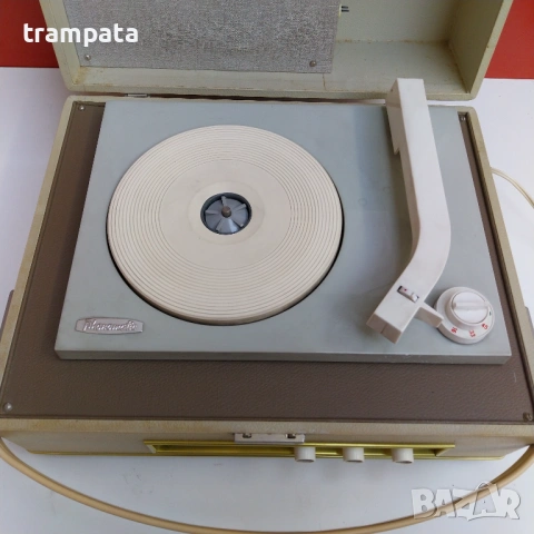 НАЙ ДОБРАТА ОФЕРТА Ретро грамофон RFT Phonomatic , снимка 2 - Грамофони - 53771334