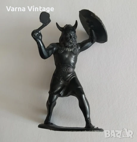 Войници. Викинг с брадва и щит (ДЗИ) СССР.