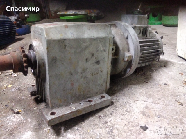 Моторедуктор 0,750kw на 1400об 1/64 изх 21обр, снимка 2 - Електродвигатели - 52924138