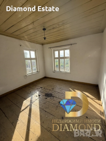 Двуетажна къща в село Бодрово, обл. Хасково, снимка 12 - Къщи - 52116668