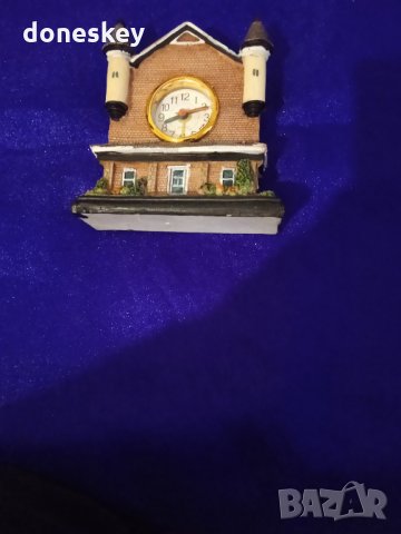 Керамичен часовник-замък
