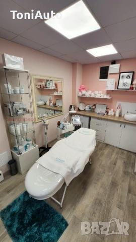Място за МАНИКЮРИСТ, снимка 9 - Други - 50735501