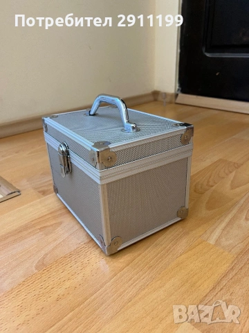 Малък куфар, снимка 2 - Куфари с инструменти - 53847488