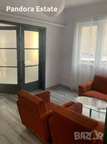 Продава тристаен апартамент в кв. Свобода, снимка 2 - Апартаменти - 53784840