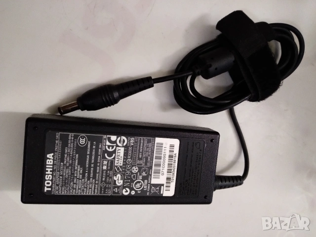Оригинално зарядно за лаптоп TOSHIBA