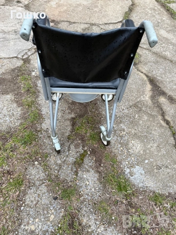 Тоалетен инвалиден стол, снимка 4 - Тоалетни столове - 53670139