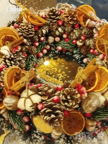 Красив Коледен венец, снимка 10 - Декорация за дома - 52087106