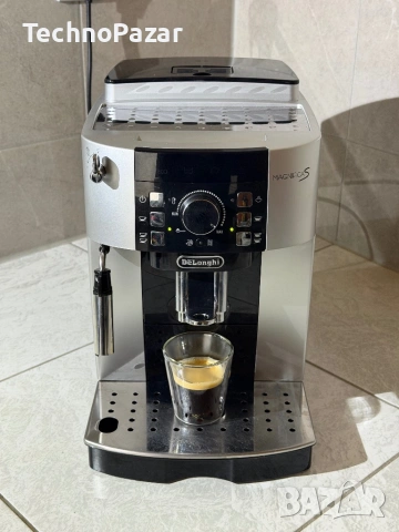 Кафемашина DeLonghi Magnifica S 