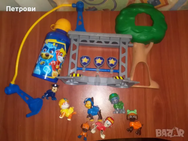 Пес Патрул тренировъчен център, фигурки и шише за вода