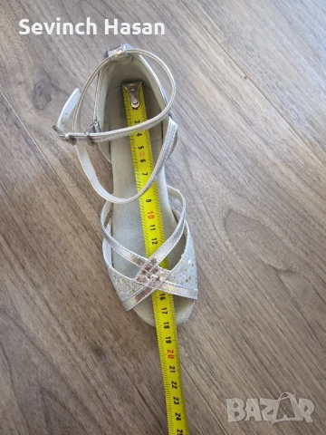 Детски обувки за спортни танци- 28 номер , снимка 4 - Детски обувки - 51363957