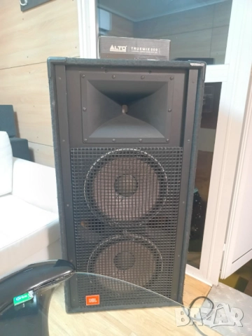  JBL  SR4733A 
