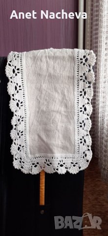 Тишлайфер с плетена дантела