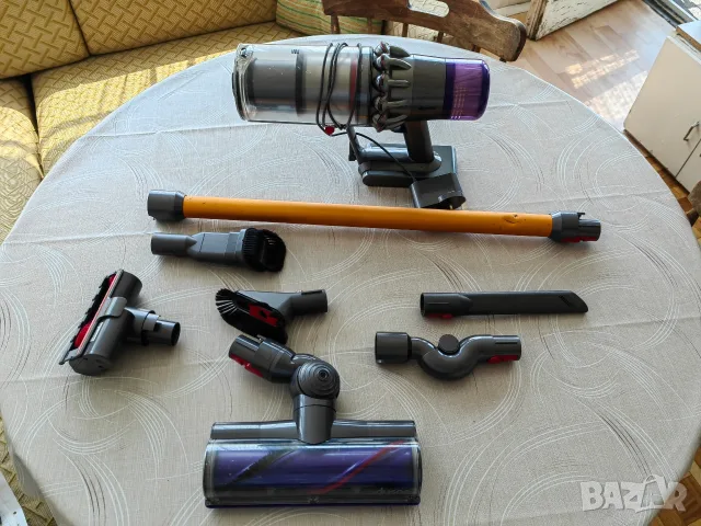 Прахосмукачка Dyson V11