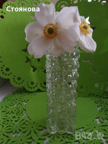Малка кристална вазичка, снимка 2 - Вази - 47384502