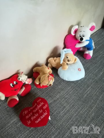 Плюшени играчки за Свети Валентин 